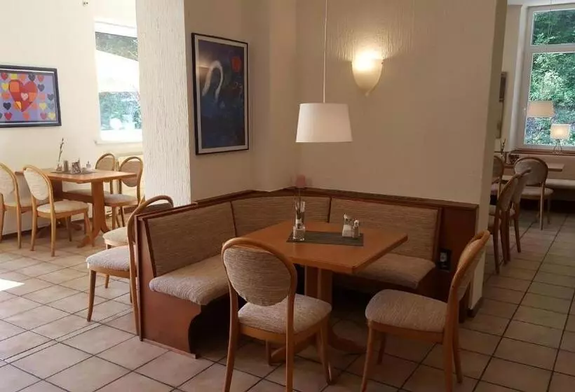 ホテル Bergische Schweiz