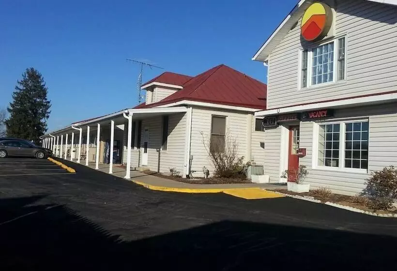 ホテル Budget Inn Natural Bridge