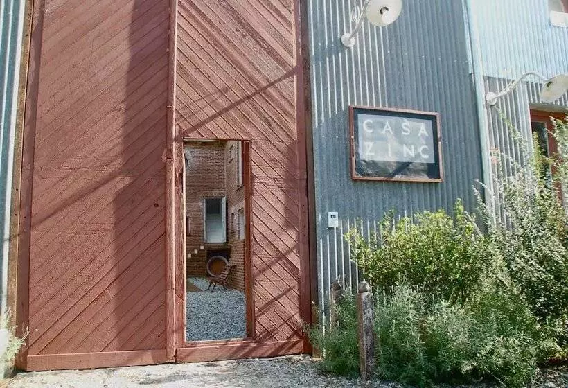 هتل Casa Zinc