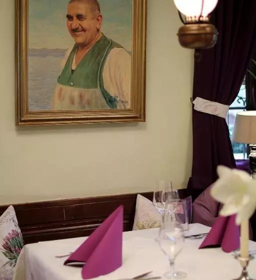 Hotelli Gasthaus Fischerrosl