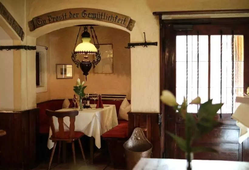 Hotelli Gasthaus Fischerrosl
