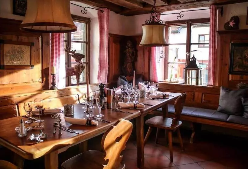 Hotelli Gasthaus Fischerrosl