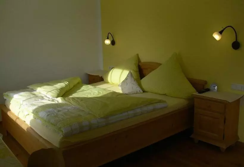 Hotelli Gasthof Engel