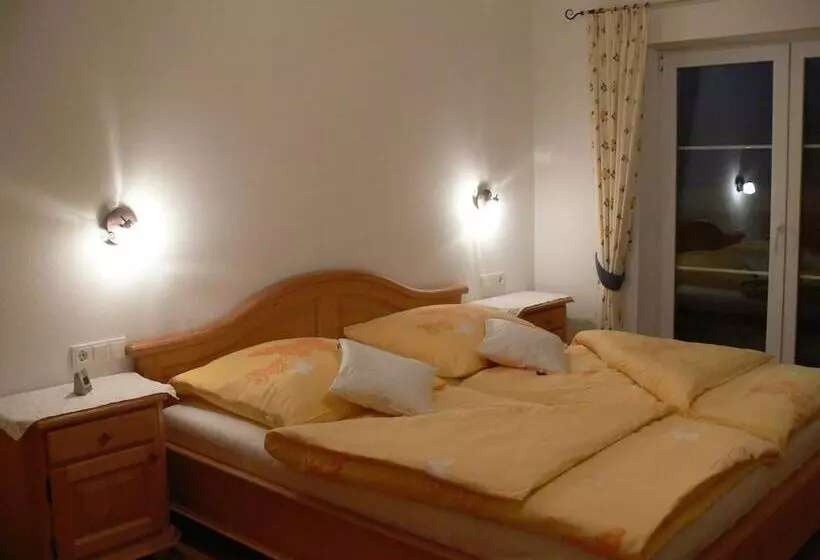Hotelli Gasthof Engel