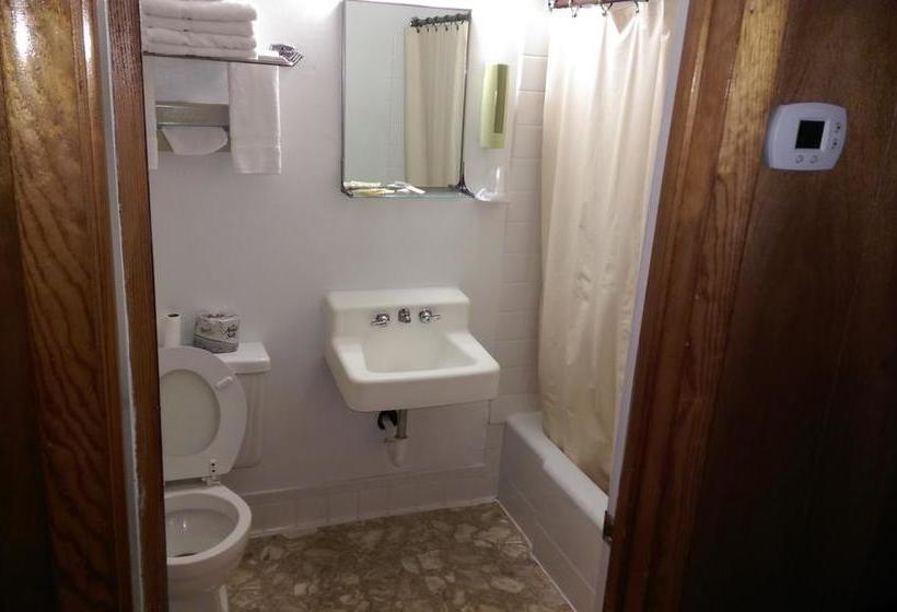 Отель Huron Inn