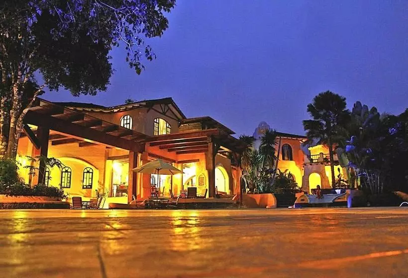 Hotelli Mantaraya Lodge