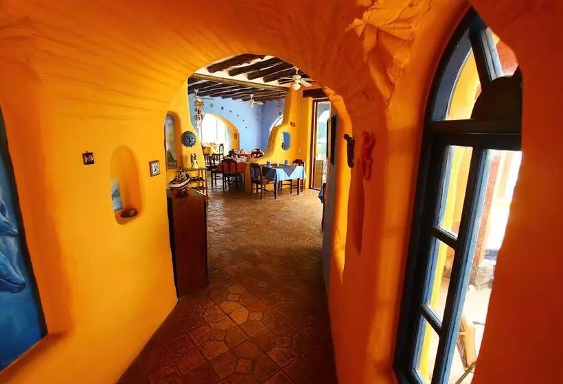 Hotelli Mantaraya Lodge