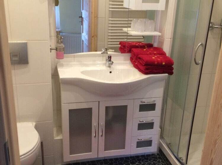 Отель Pension Zum Bauernstübl