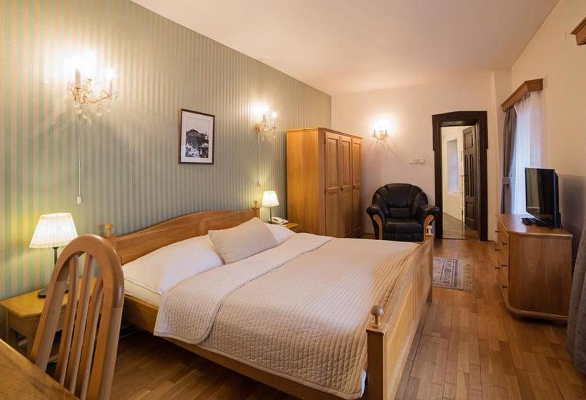 ホテル Salamander