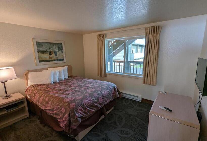 فندق Surfside Resort