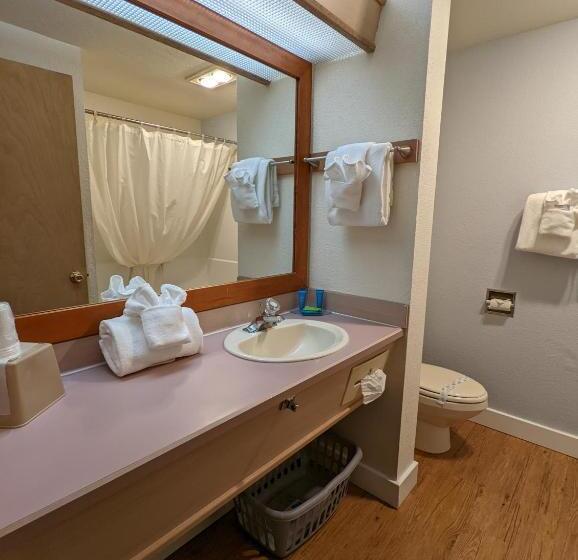 فندق Surfside Resort