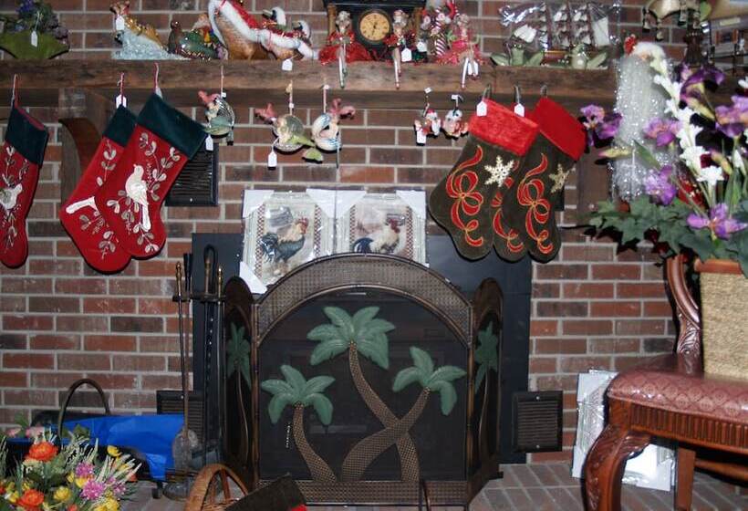 Отель The White House On Freedom Way