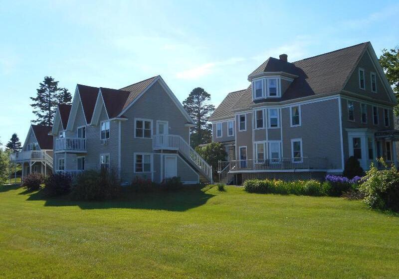 Hotel Tidal Watch Inn