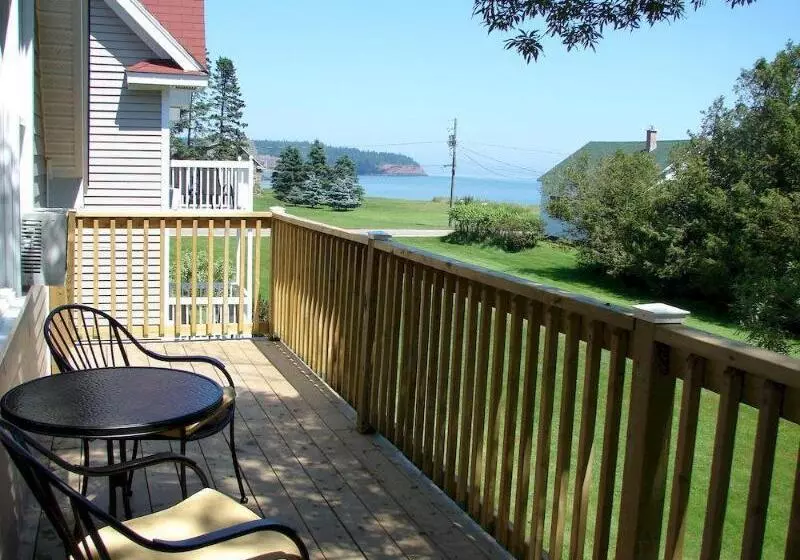 ホテル Tidal Watch Inn