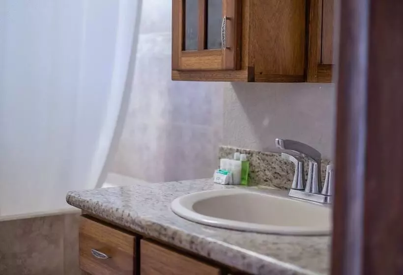 Hotelli Zula Inn Apart