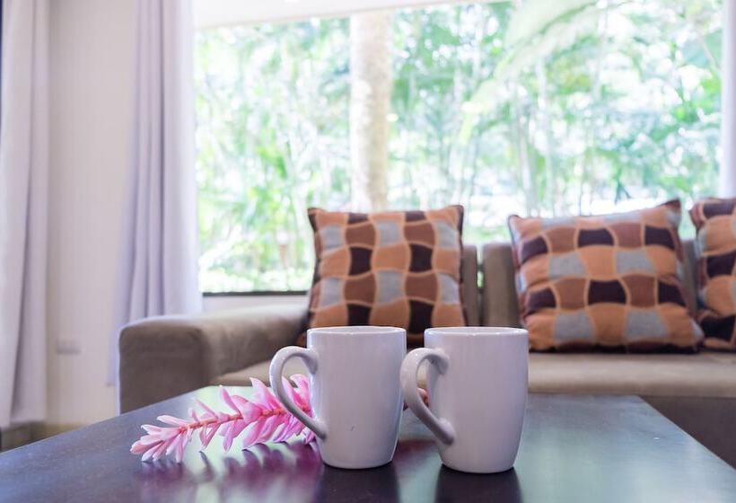 فندق Zula Inn Apart