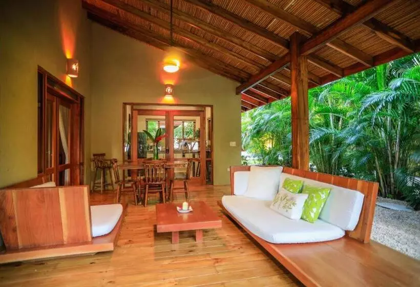 استراحتگاه Villas Santa Teresa