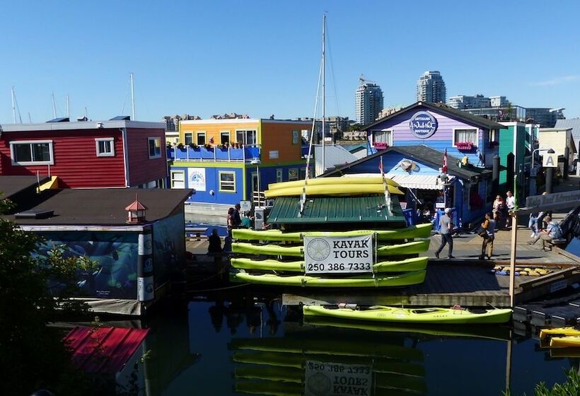 בית מלון כפרי A Float Home B&b In Fisherman’s Wharf