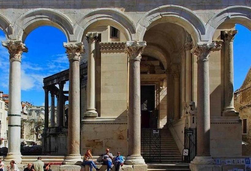 فندق Apartments Aspalathos