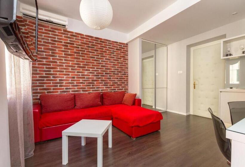 فندق Apartments Aspalathos