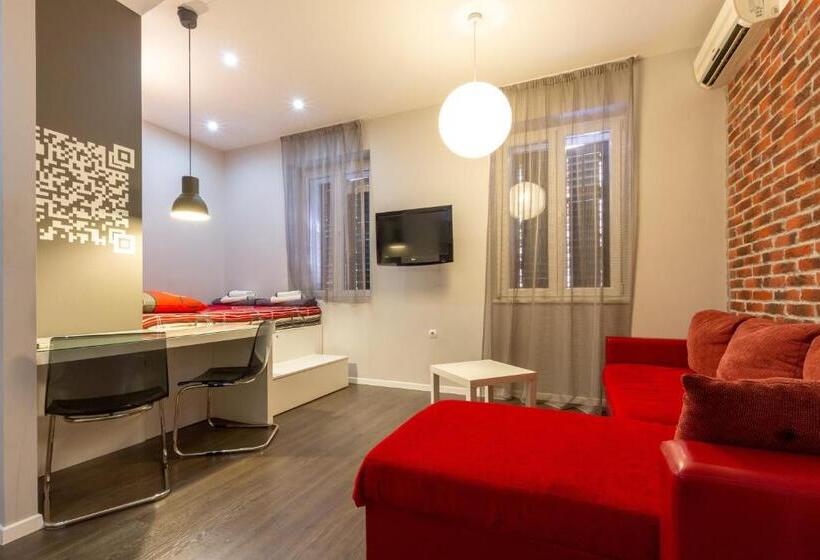 فندق Apartments Aspalathos