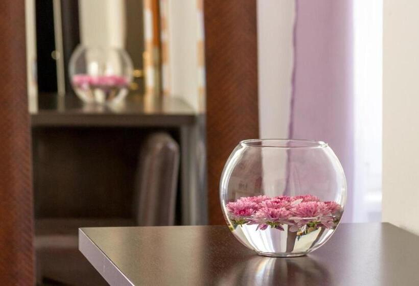 فندق Apartments Aspalathos