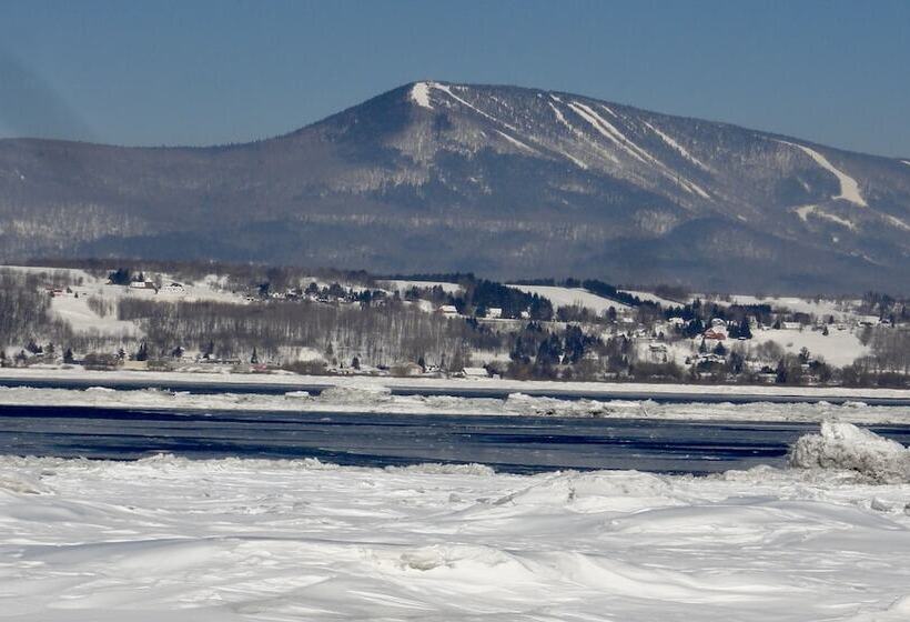 Отель Auberge Du Sault à La Puce