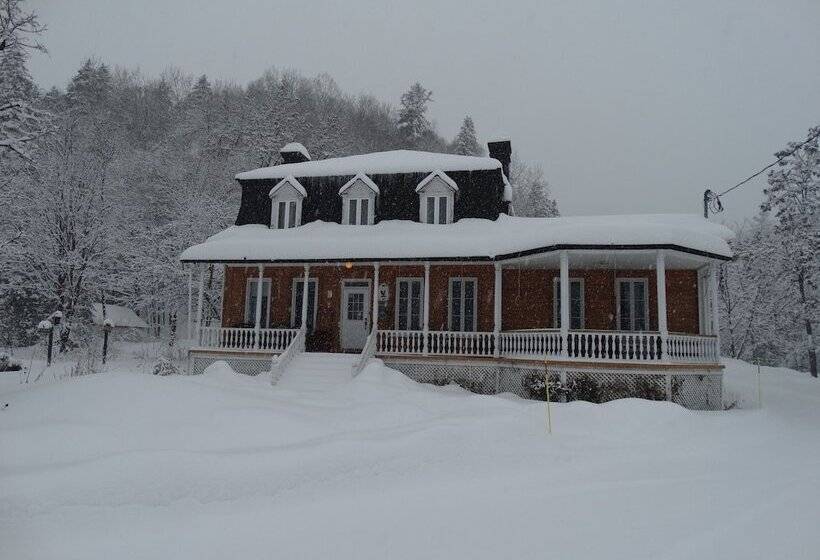 Отель Auberge Du Sault à La Puce