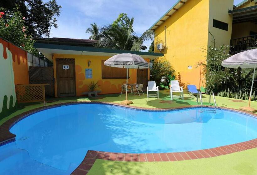 هتل Boutique La Casa De Las Flores