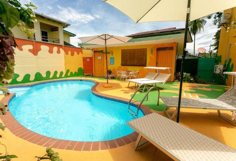 هتل Boutique La Casa De Las Flores