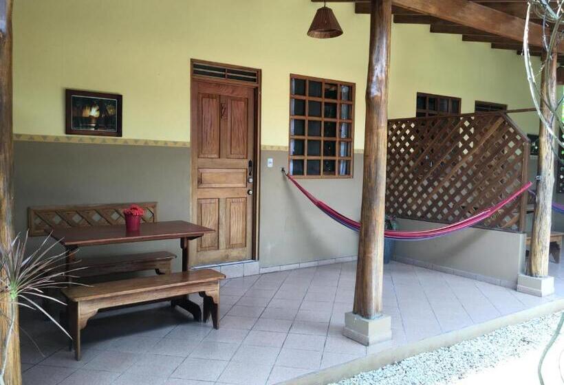 호텔 Cabinas El Colibri