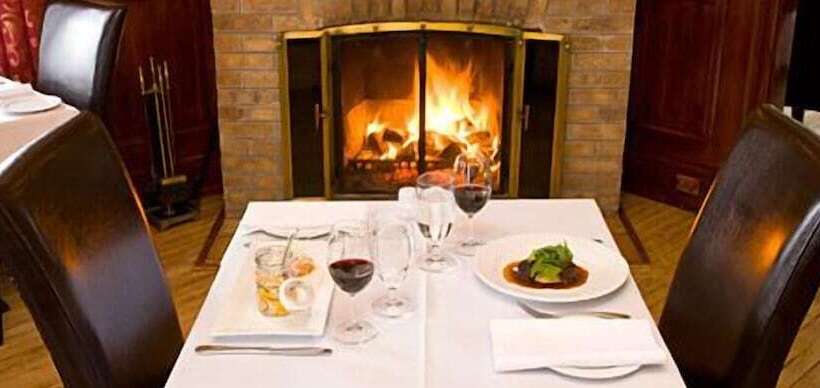 فندق Chez Truchon Bistro Auberge