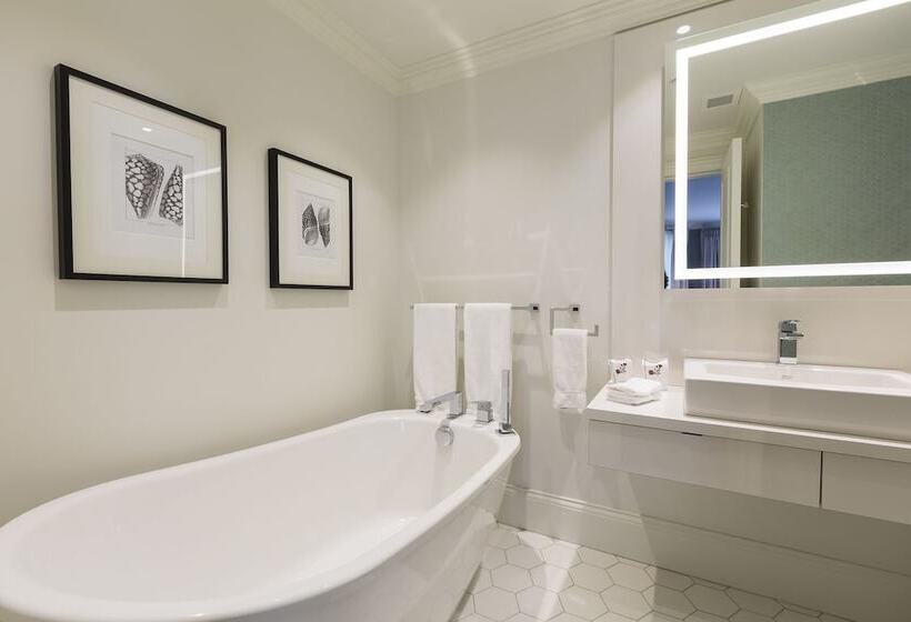 فندق Chez Truchon Bistro Auberge