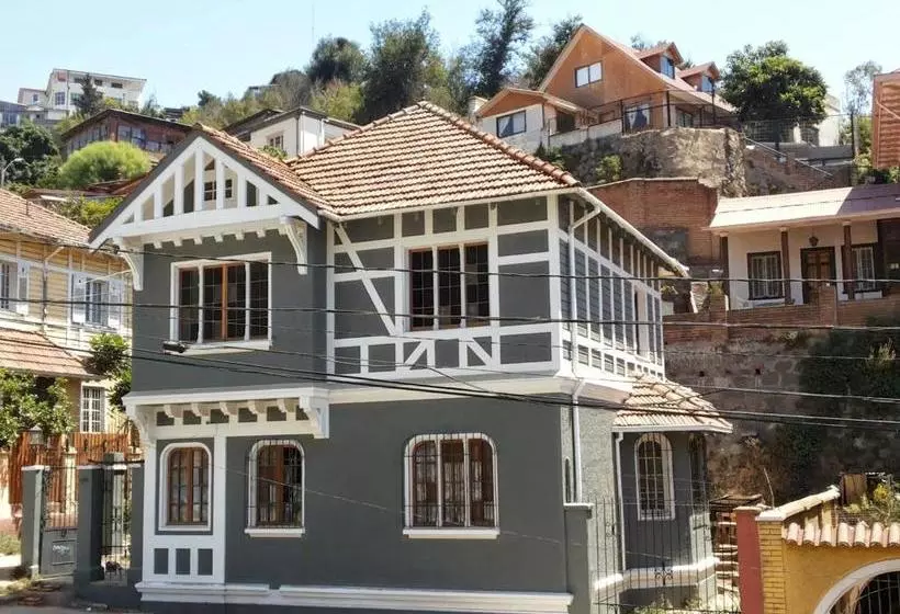 هتل Comarca Valparaíso
