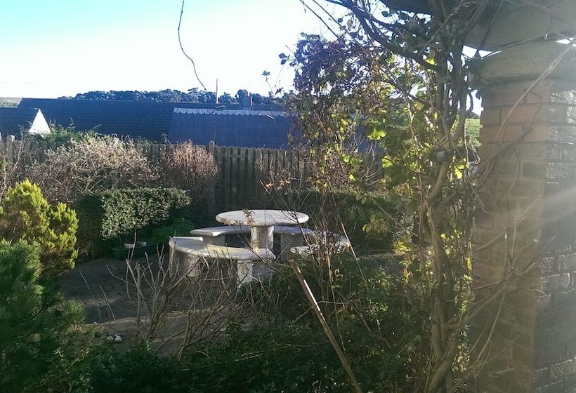 Отель Dunbur Lodge