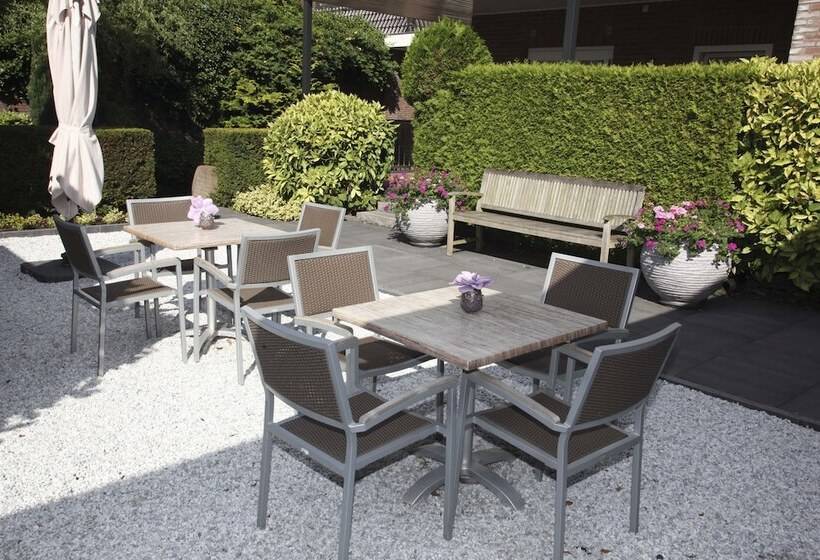 בית מלון כפרי Edenpark