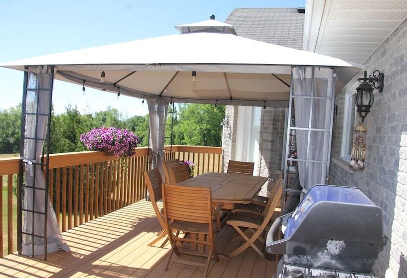 Hotel Golden Pathways Retreat And B&b