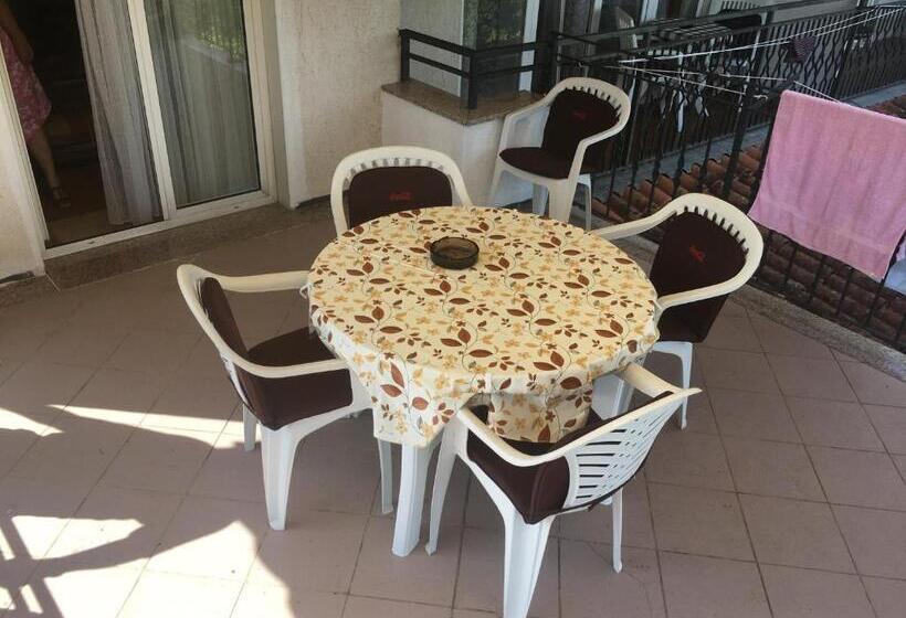 בית מלון כפרי Guesthouse Villa Manda