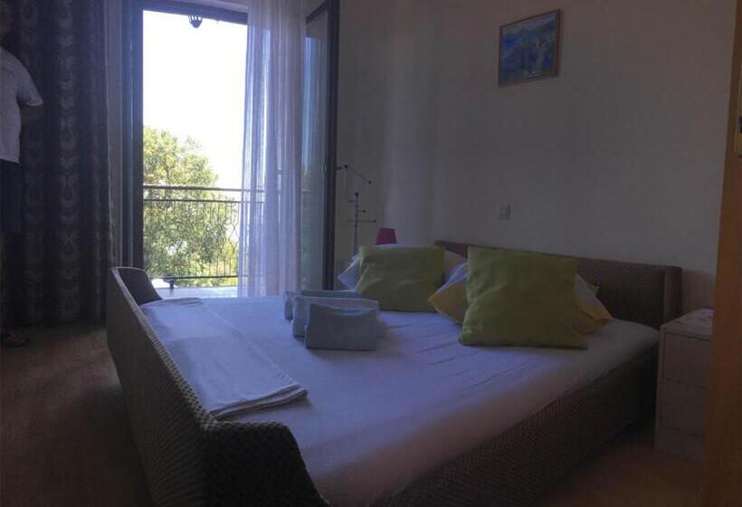 בית מלון כפרי Guesthouse Villa Manda