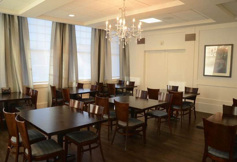 فندق Hôtel Shediac