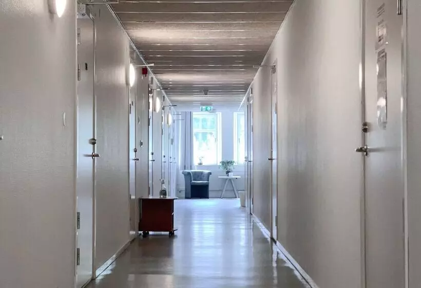 ホテル Krongården Vandrarhem