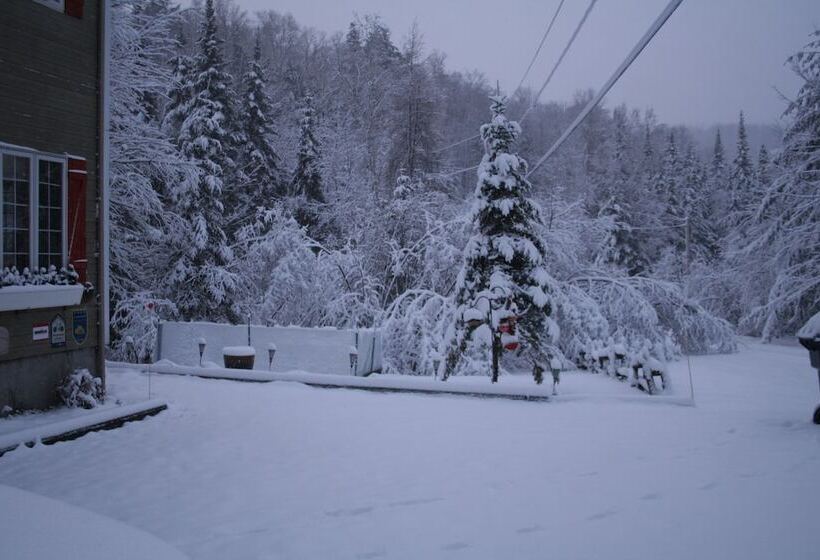 בית מלון כפרי La Chaumiere De L  Anse