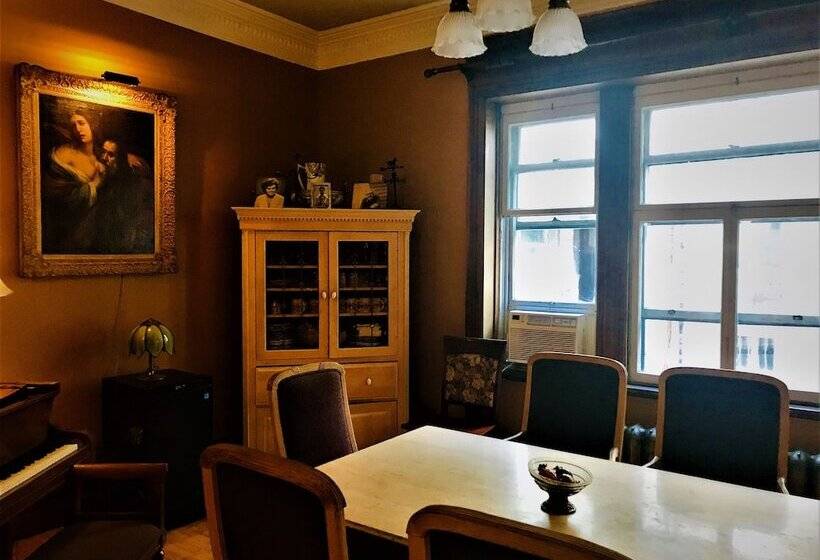 هتل B&b Quebec