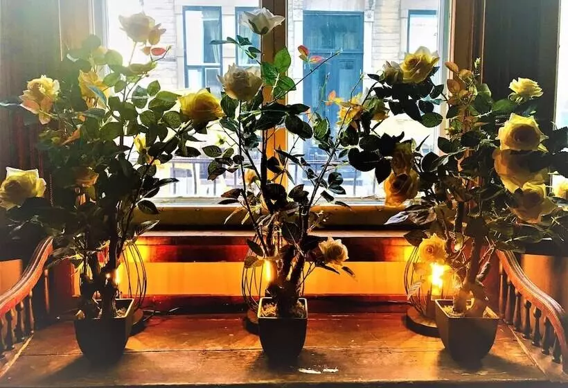 هتل B&b Quebec