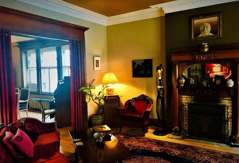 هتل B&b Quebec