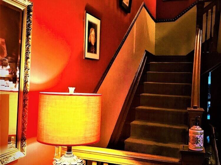 هتل B&b Quebec
