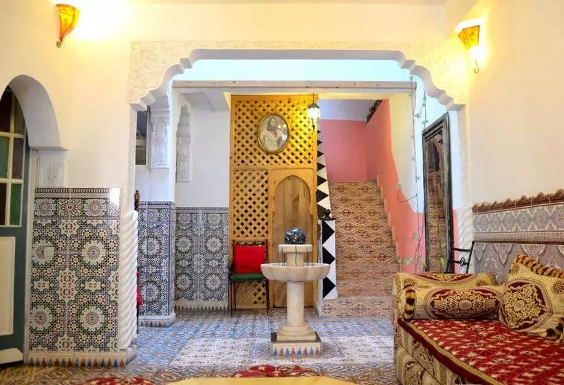 هتل Maison D'hôtes Cité Portugaise