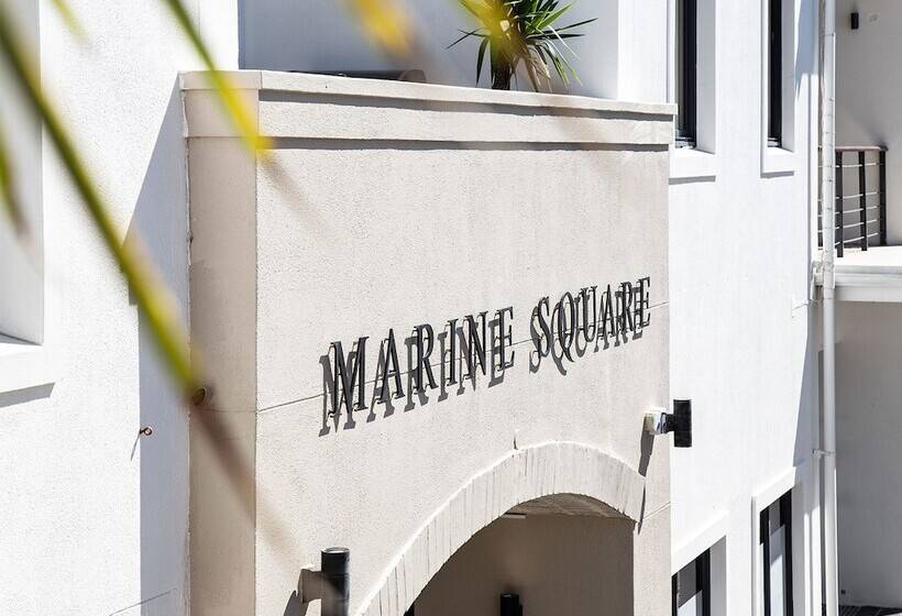 בית מלון כפרי Marine Square Luxury Suites