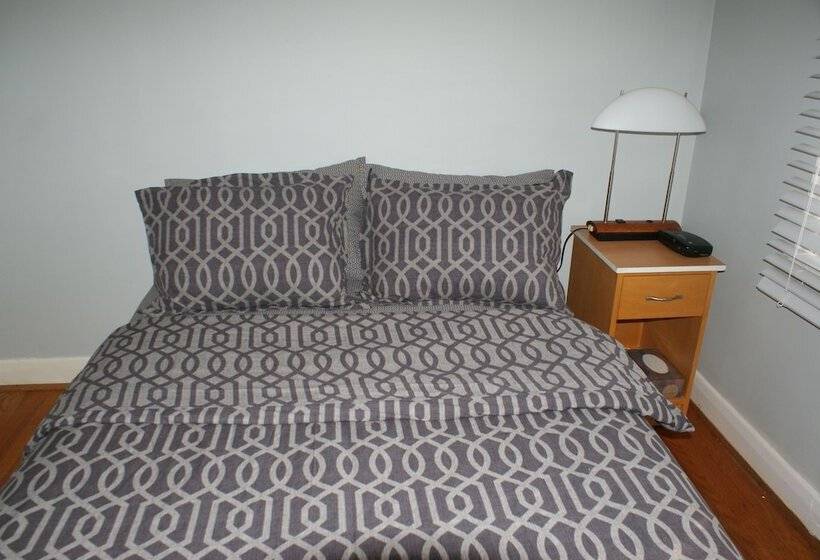 فندق North York Bb