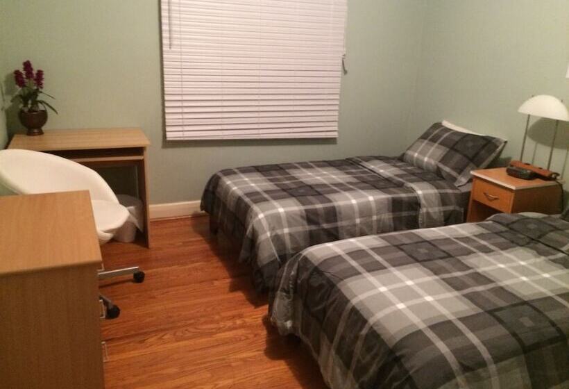 فندق North York Bb